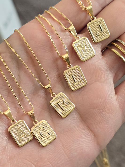 Initial necklace/Cadena Oro Brasilero con dije de inicial - Fui Fuiu Jewelry