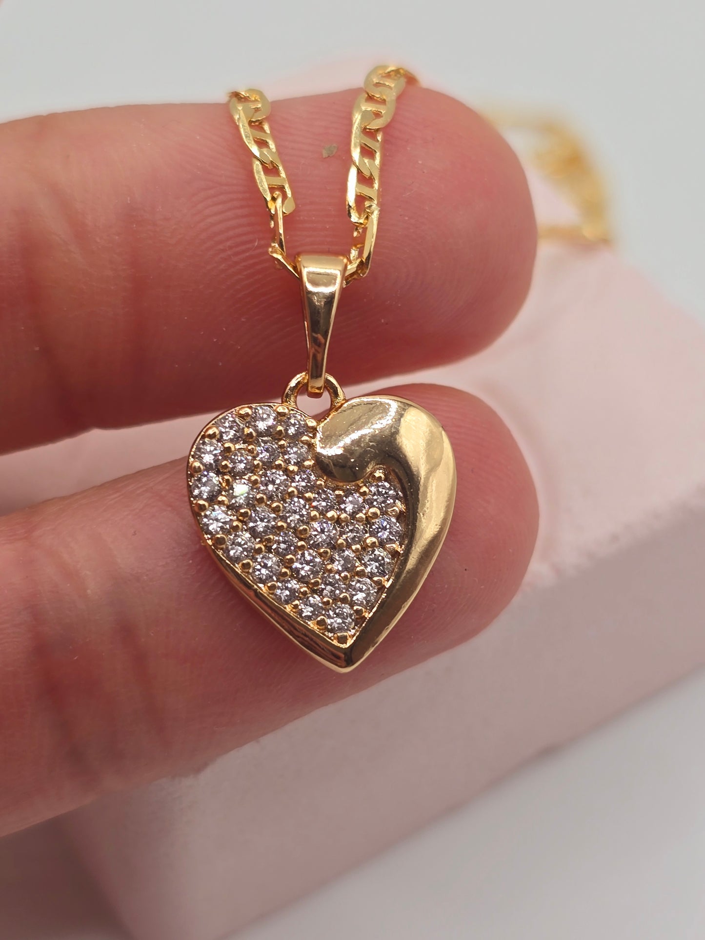 Zirconia Heart 14K laminated gold Cadena en Oro Brasilero diseno de corazon con zirconio - Fui Fuiu Jewelry