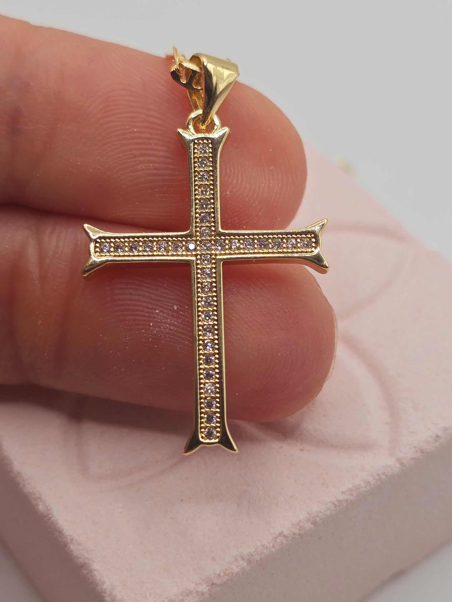 Zirconia cross 14K laminated gold Cadena en Oro Brasilero diseno de cruz con zirconia - Fui Fuiu Jewelry