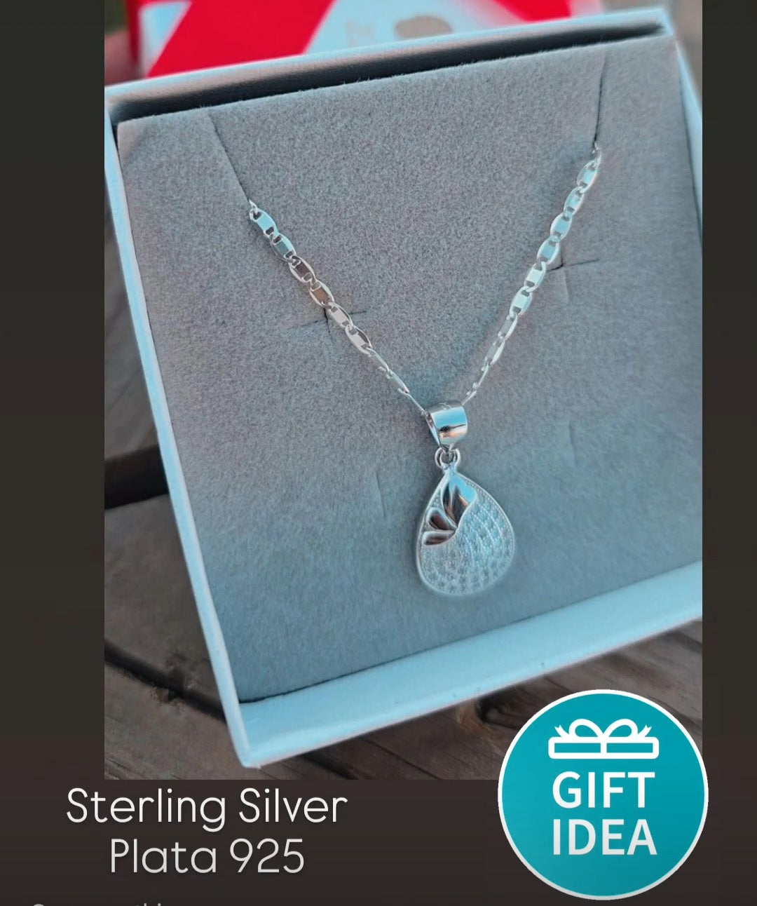 Sterling Silver butterfly wings necklace, cadena con dije de alas de mariposa en Plata 925