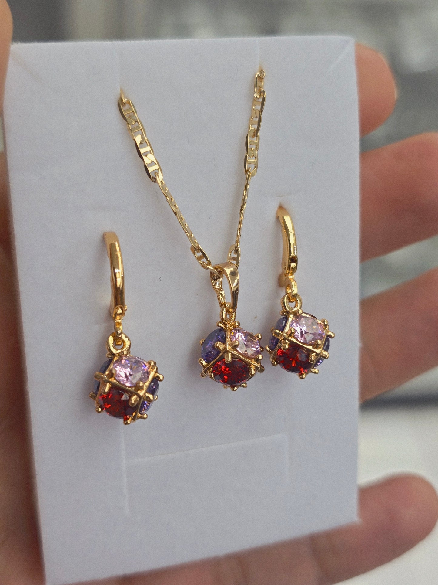 Set fireball Gold Filled 14K Oro 14K set de boletas de fuego de colores aretes y cadena necklace and earrings
