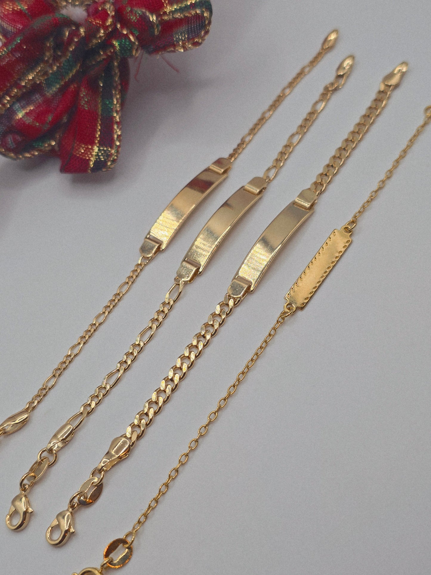 Personalized Name Bracelet ajustable 14K Gold Filled – Elegant & Unique pulseras Personalizados – Grabado Único y Elegante