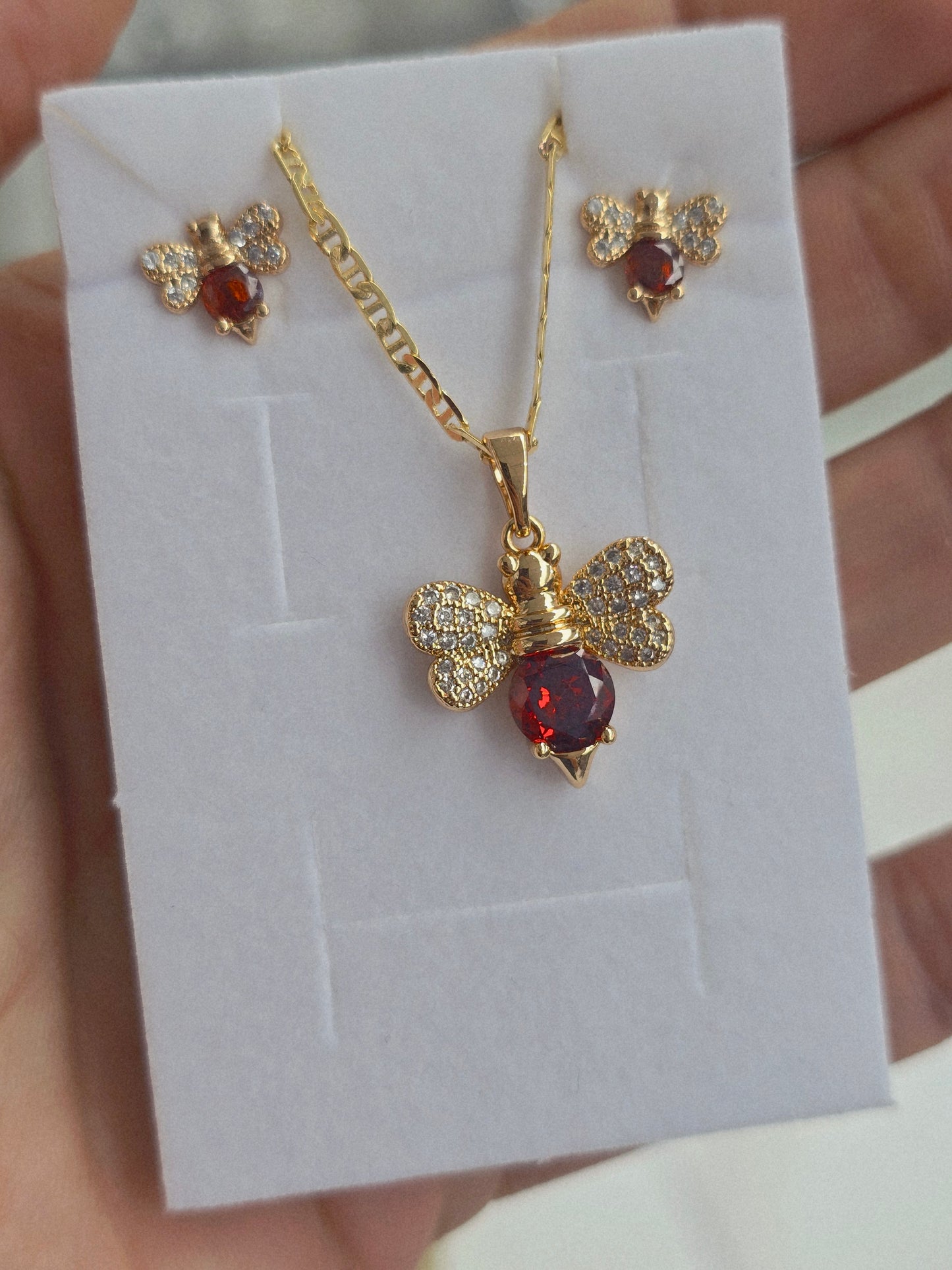 Set Bee Gold Filled 14K Oro 14K set de abejas de colores aretes y cadena necklace and earrings