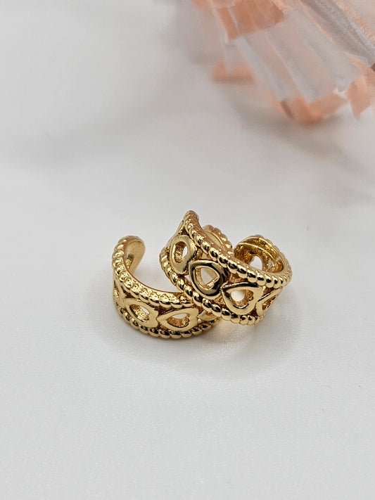 Earcuff heart lines golden design