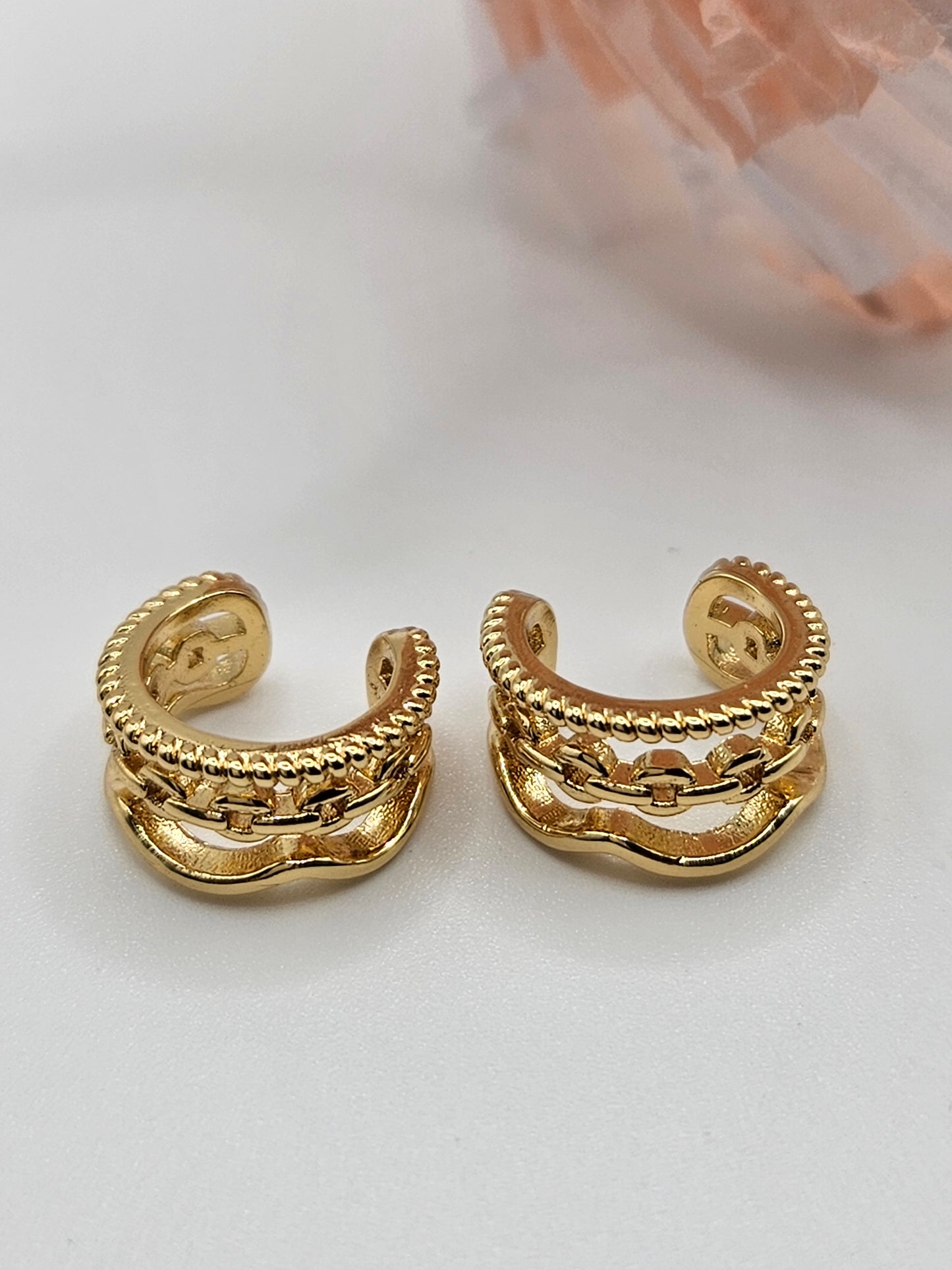 Earcuff gold design