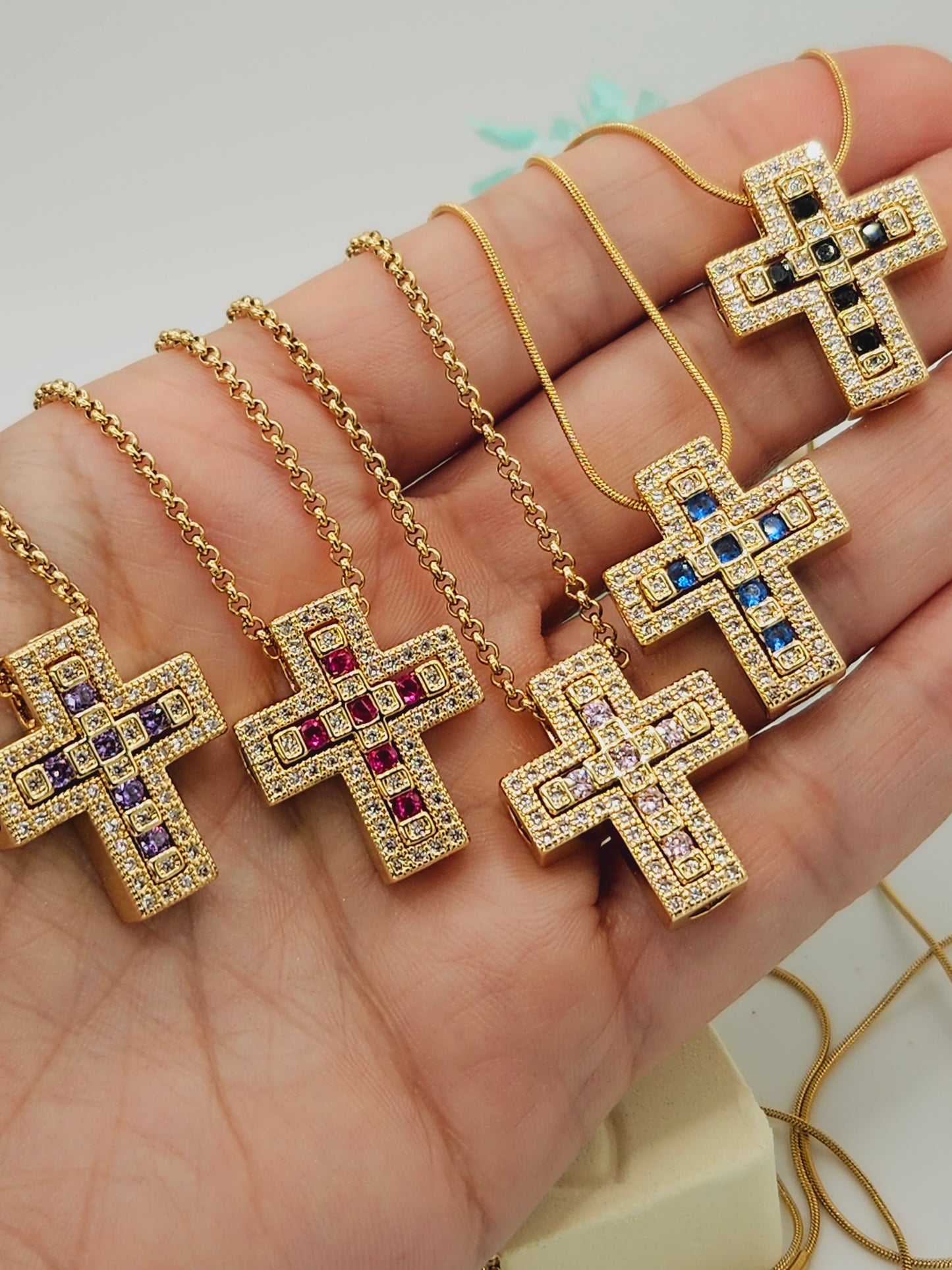 Double cross full zirconio design necklace