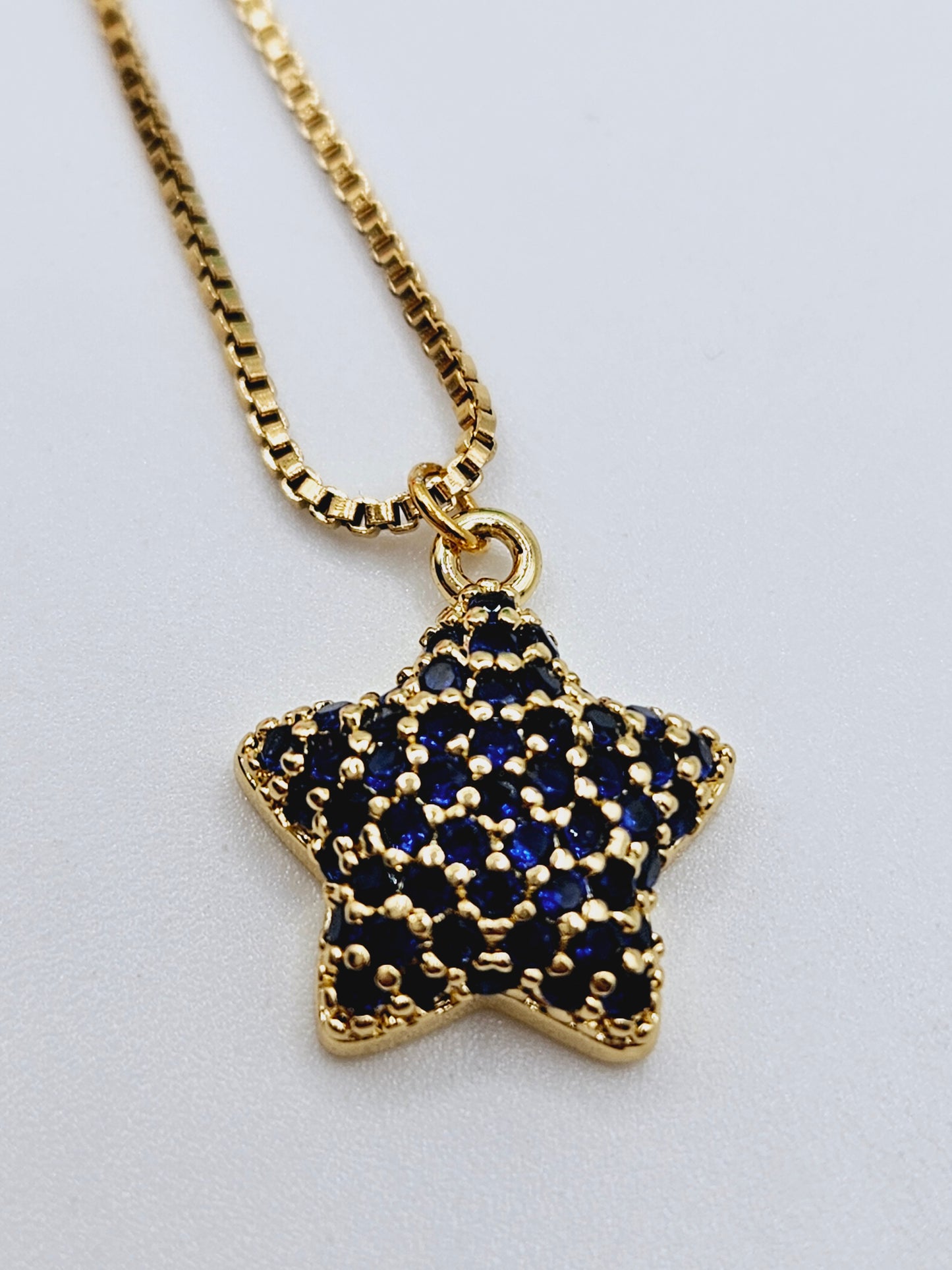 Full zirconia star necklace