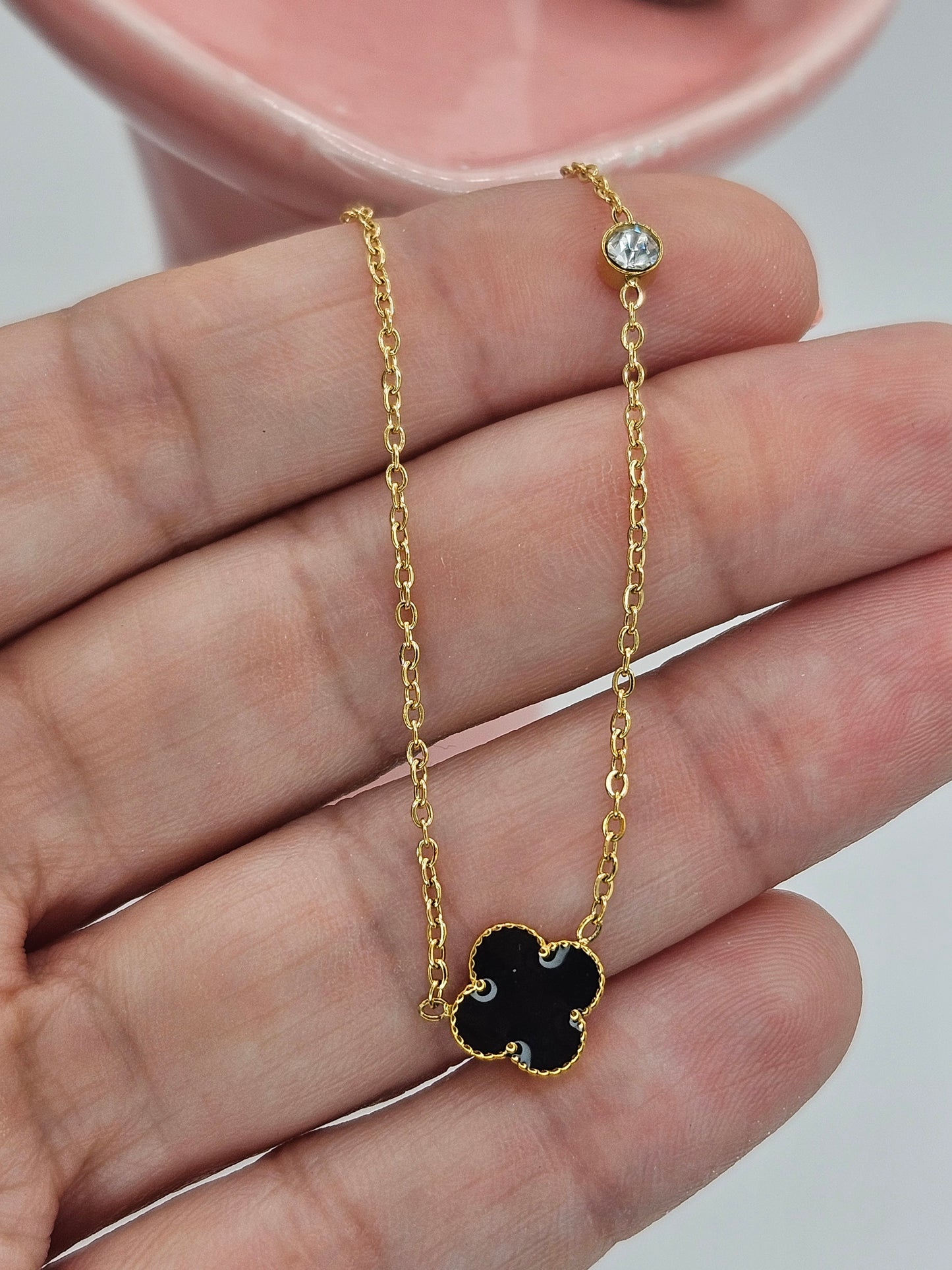 Little clover black necklace