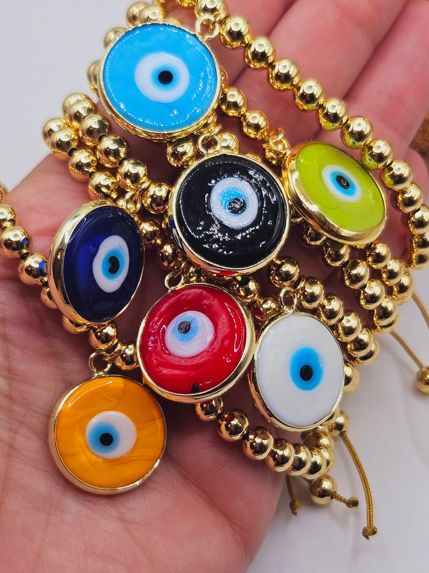 Evil eyes pendants rounded bracelets