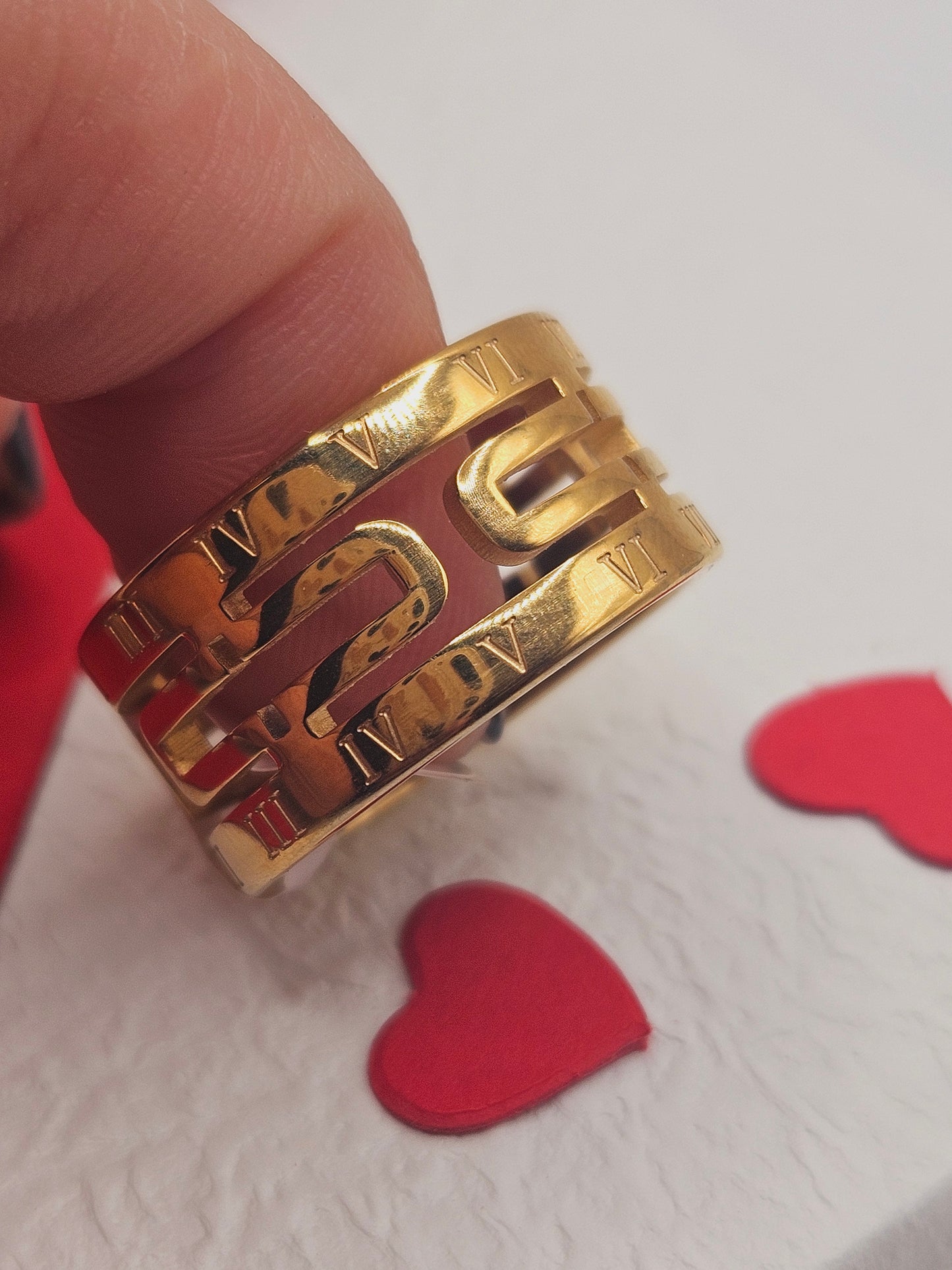 Clock design ring