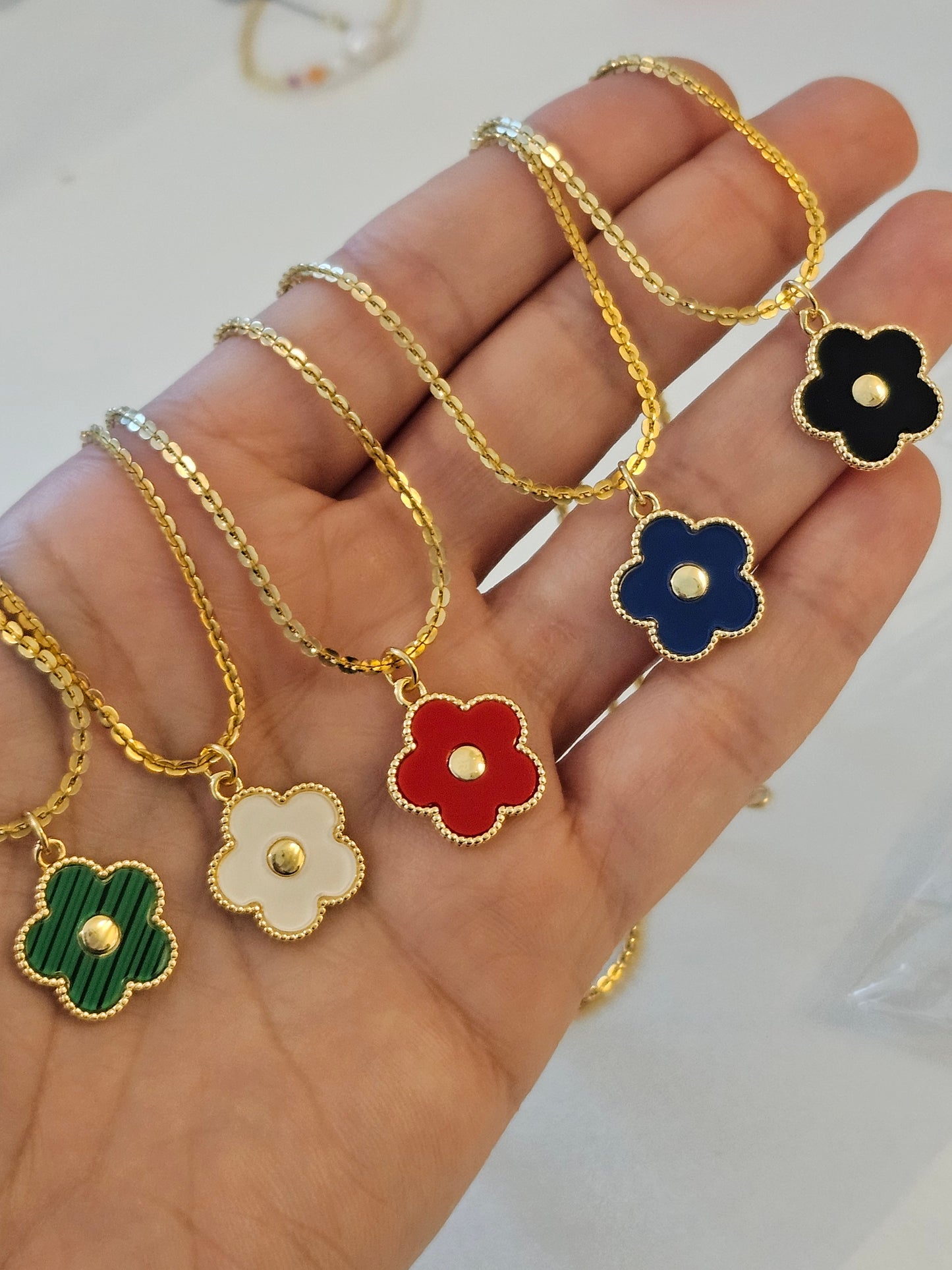 Flowers color necklace