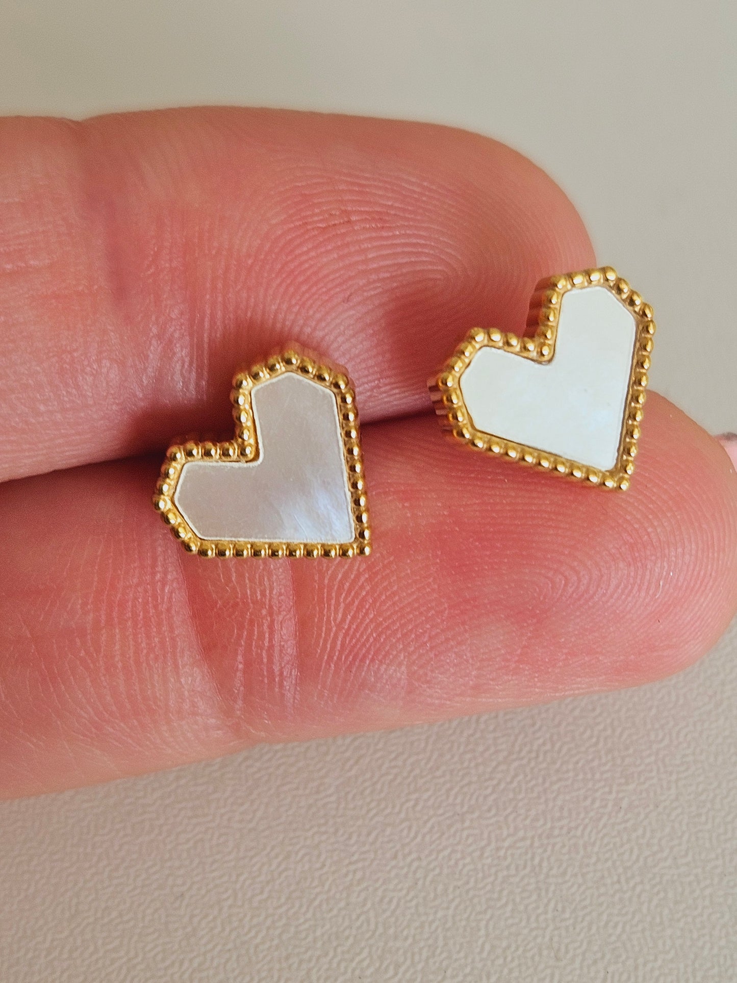 Shelled nacar heart earrings