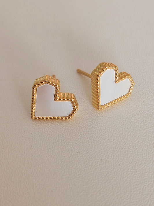 Shelled nacar heart earrings