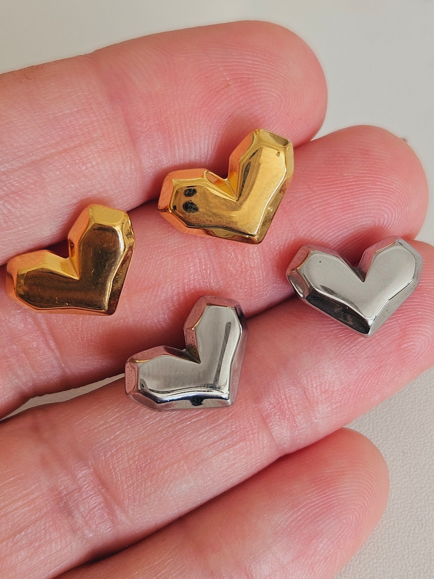 Squared heart earrings