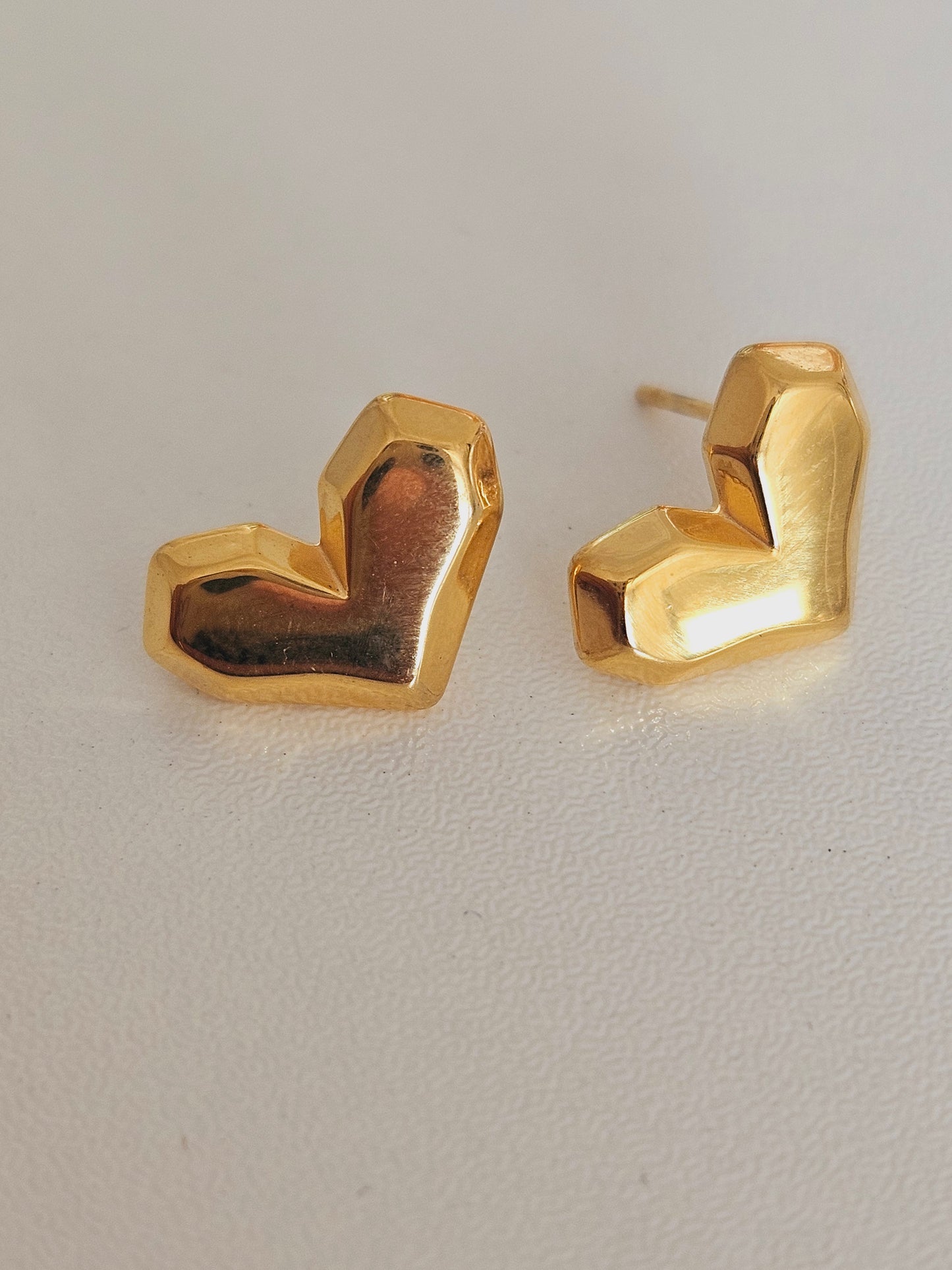 Squared heart earrings