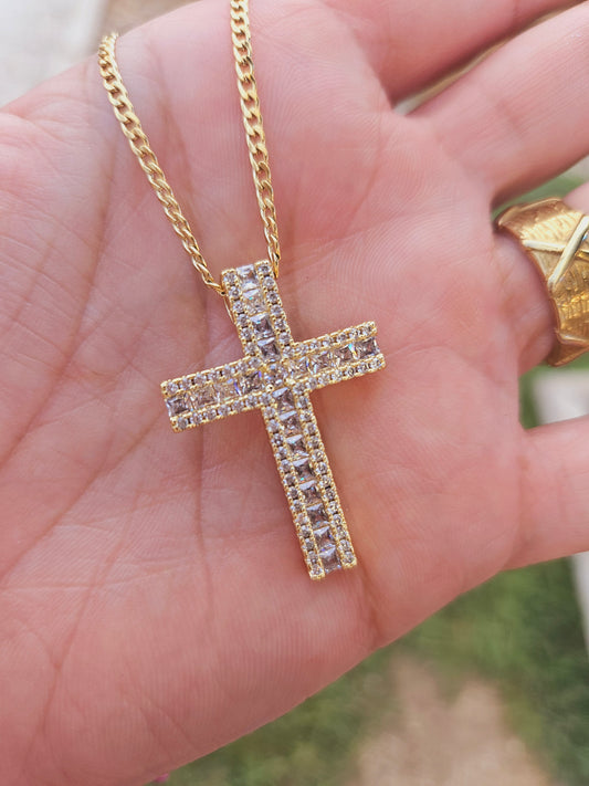 Big cross zirconia necklace