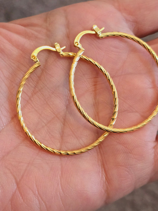 Big Hoops Brazilian gold/ Aretes en Oro Brasilero