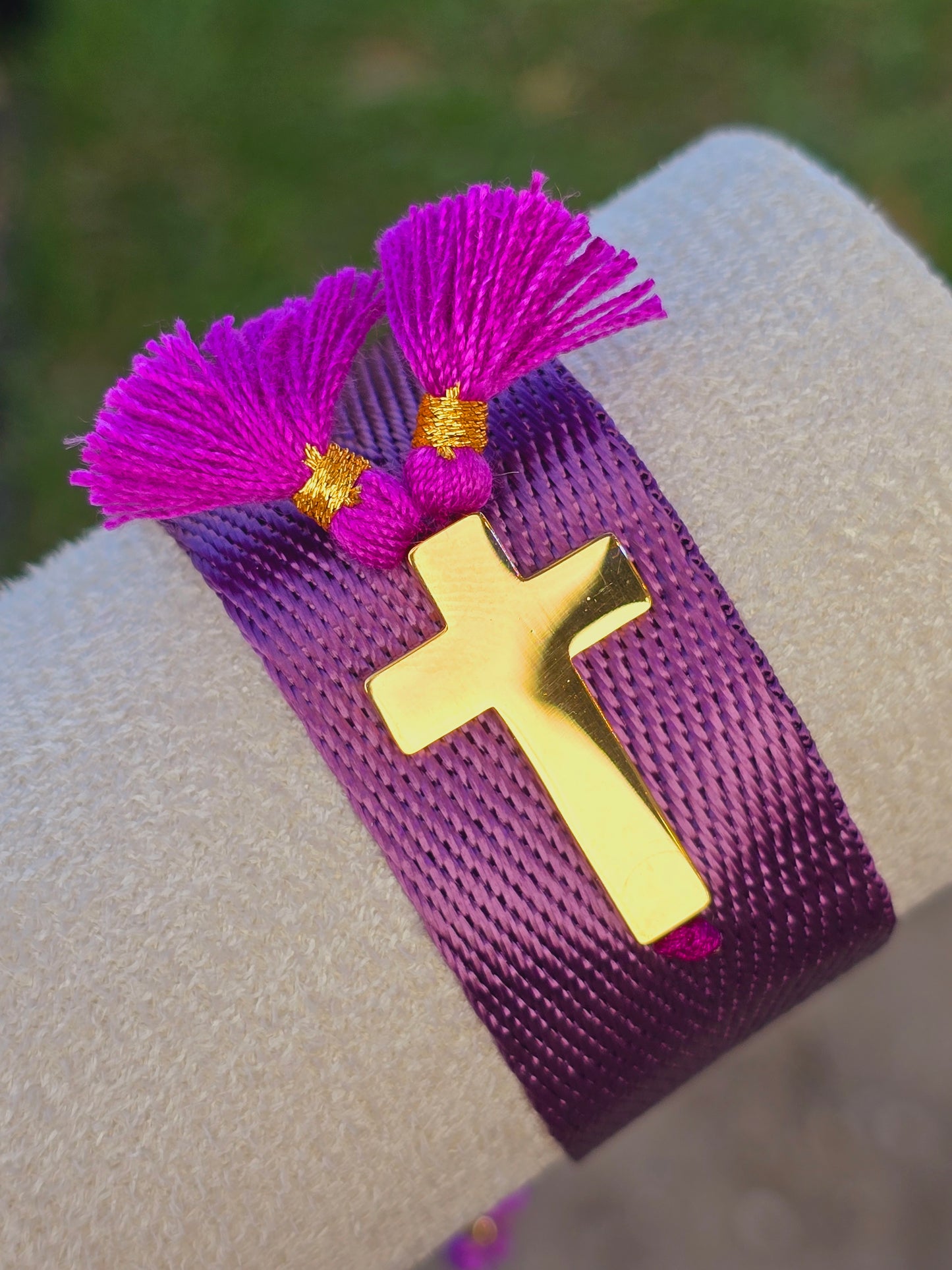 Bracelet cross ajustable