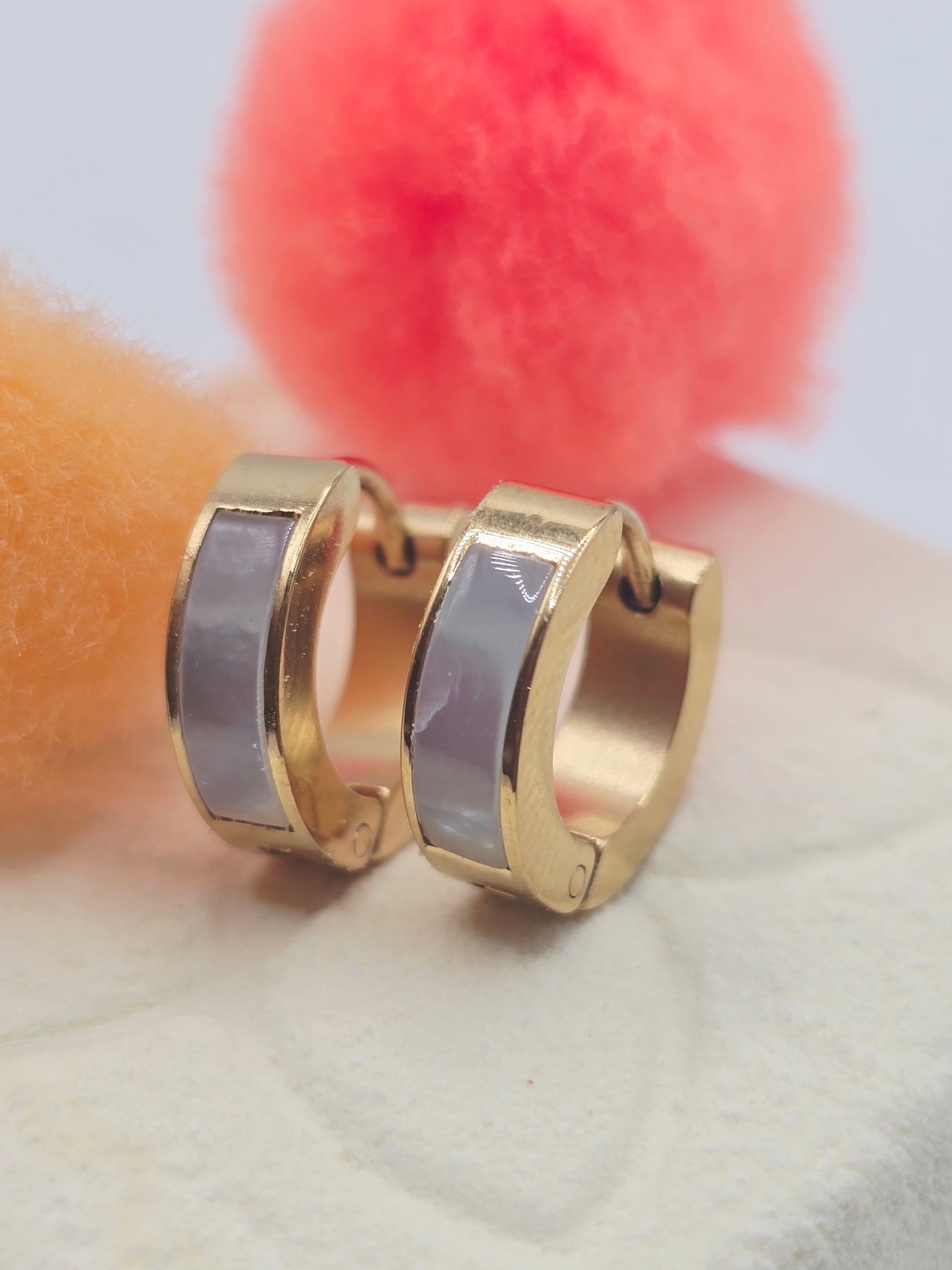 Aretes earring hoops golden stainless steel dorados zarcillos con nacar delgados - Fui Fuiu Jewelry