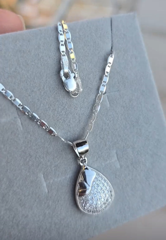 Sterling Silver butterfly wings necklace, cadena con dije de alas de mariposa en Plata 925