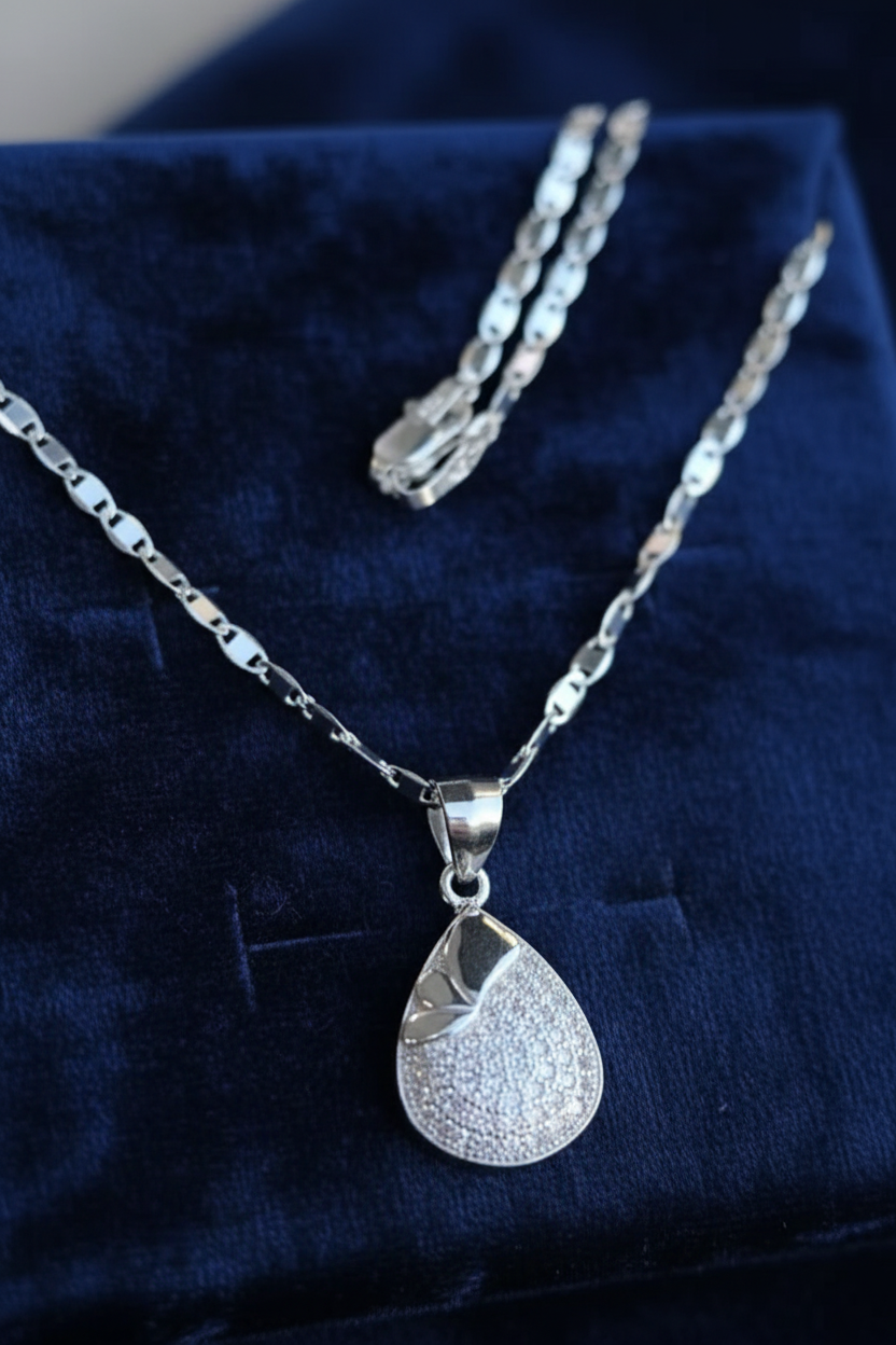 Sterling Silver butterfly wings necklace, cadena con dije de alas de mariposa en Plata 925