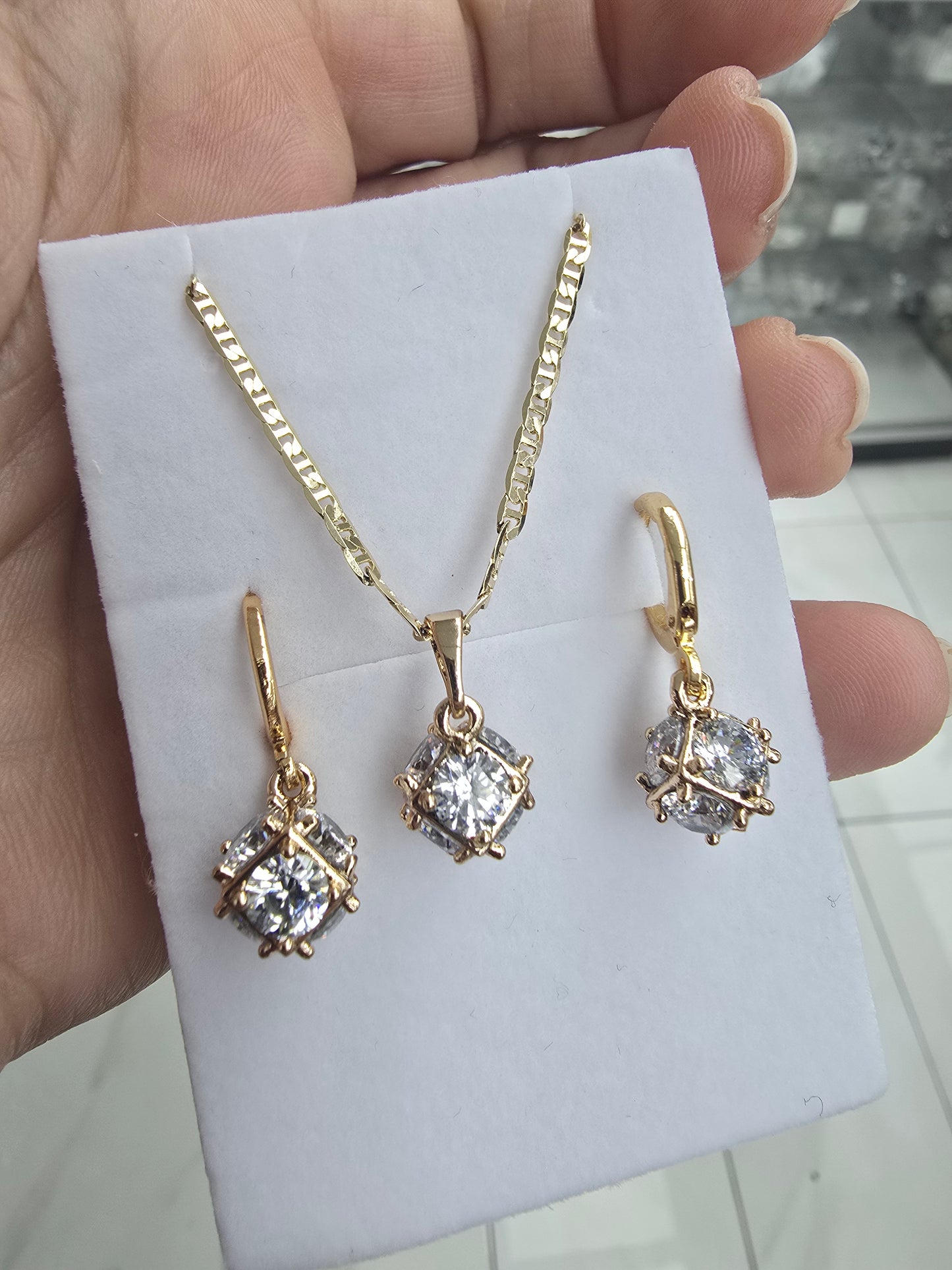 Set fireball  Gold Filled 14K Oro 14K set de boletas de fuego de colores aretes y cadena necklace and earrings