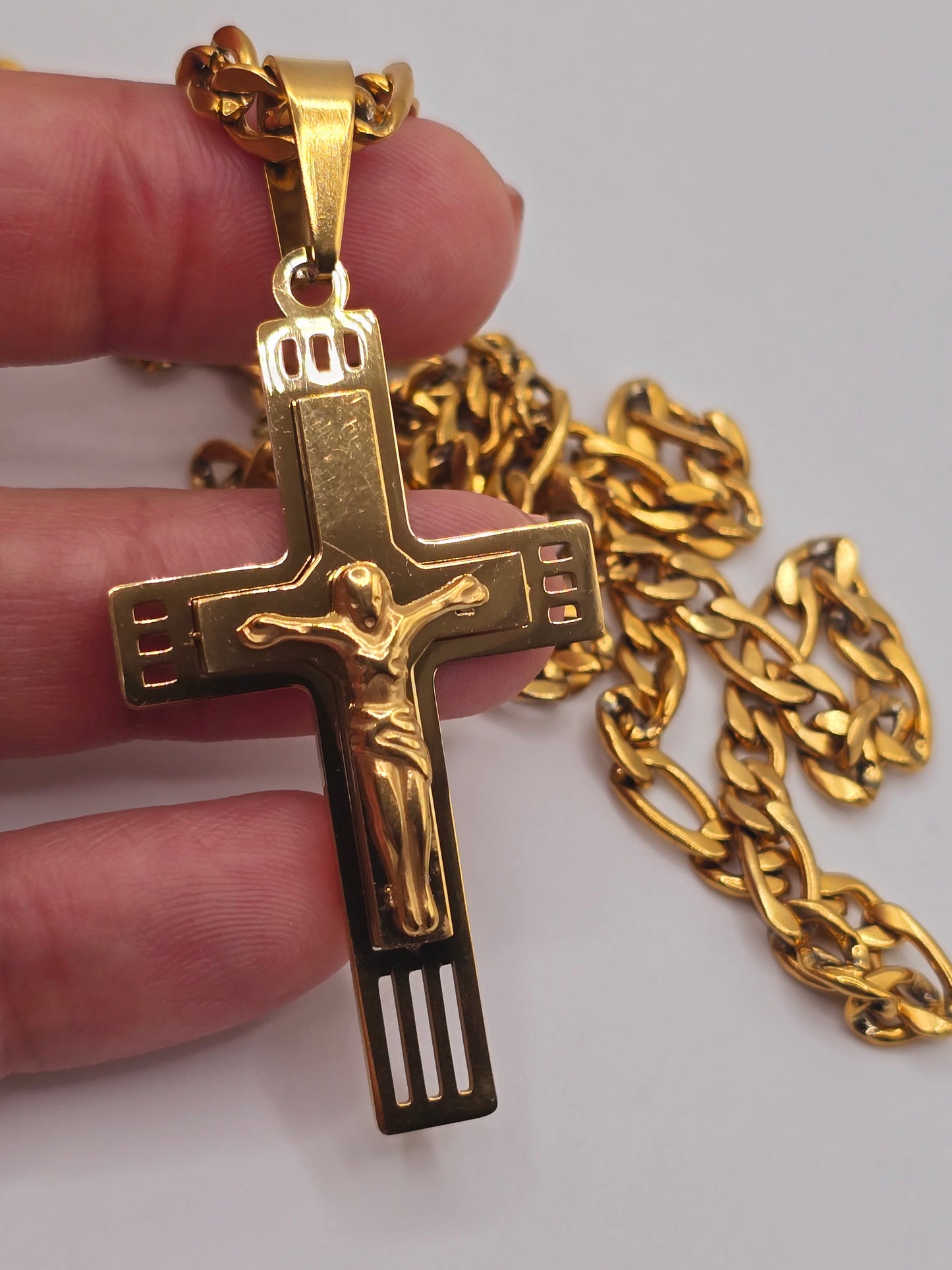 St Beneditt Cross Necklaces stainless crucifijo acero - Fui Fuiu Jewelry