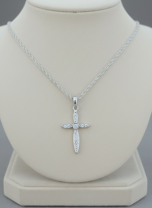 Sterling Silver cross necklace, cadena con dije de cruz y brillantes en Plata 925