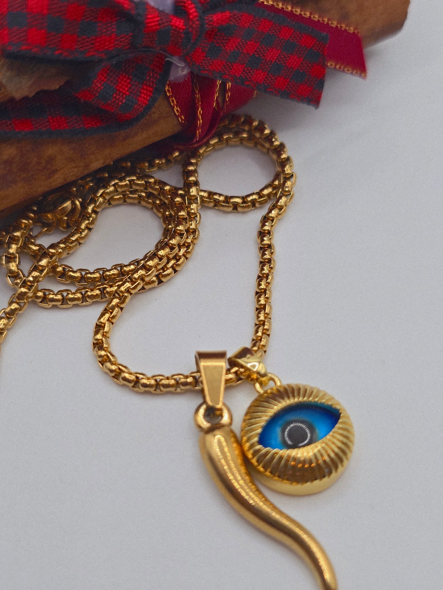 Evil blue Eyes  Cornichello cachito little horn ojo turco necklace cadena