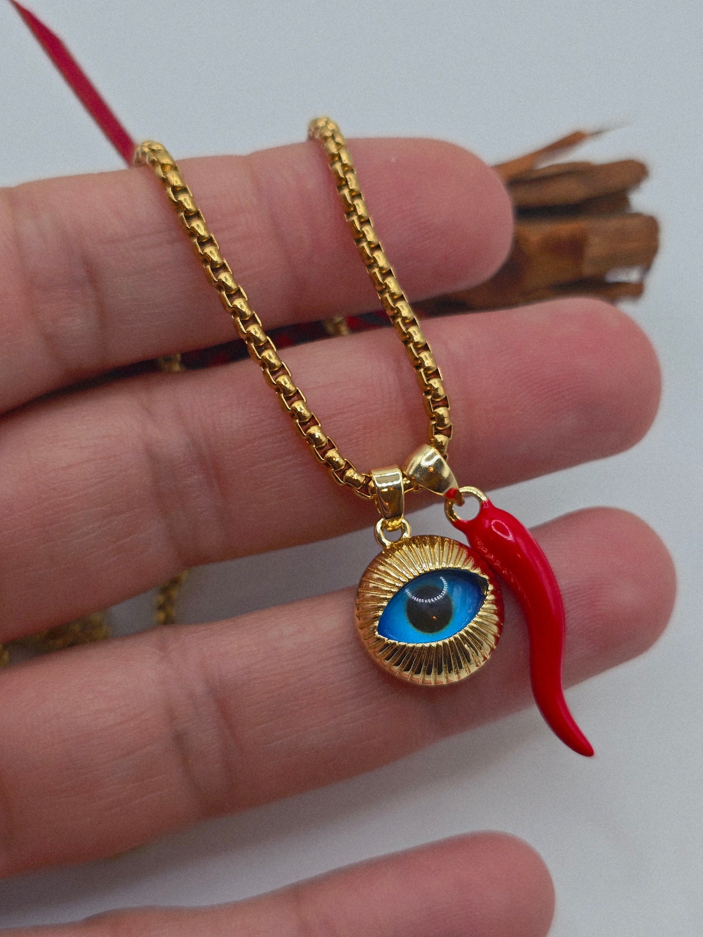 Evil blue Eyes  Cornichello cachito little horn ojo turco necklace cadena