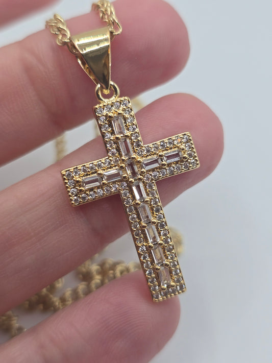 Zirconia cross 14K gold filled Cadena en Oro Brasilero diseno de cruz con zirconia - Fui Fuiu Jewelry
