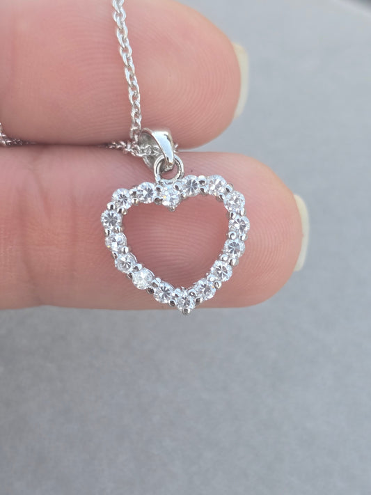 Sterling Silver heart necklace, cadena con dije de corazon y brillantes en Plata 925 - Fui Fuiu Jewelry