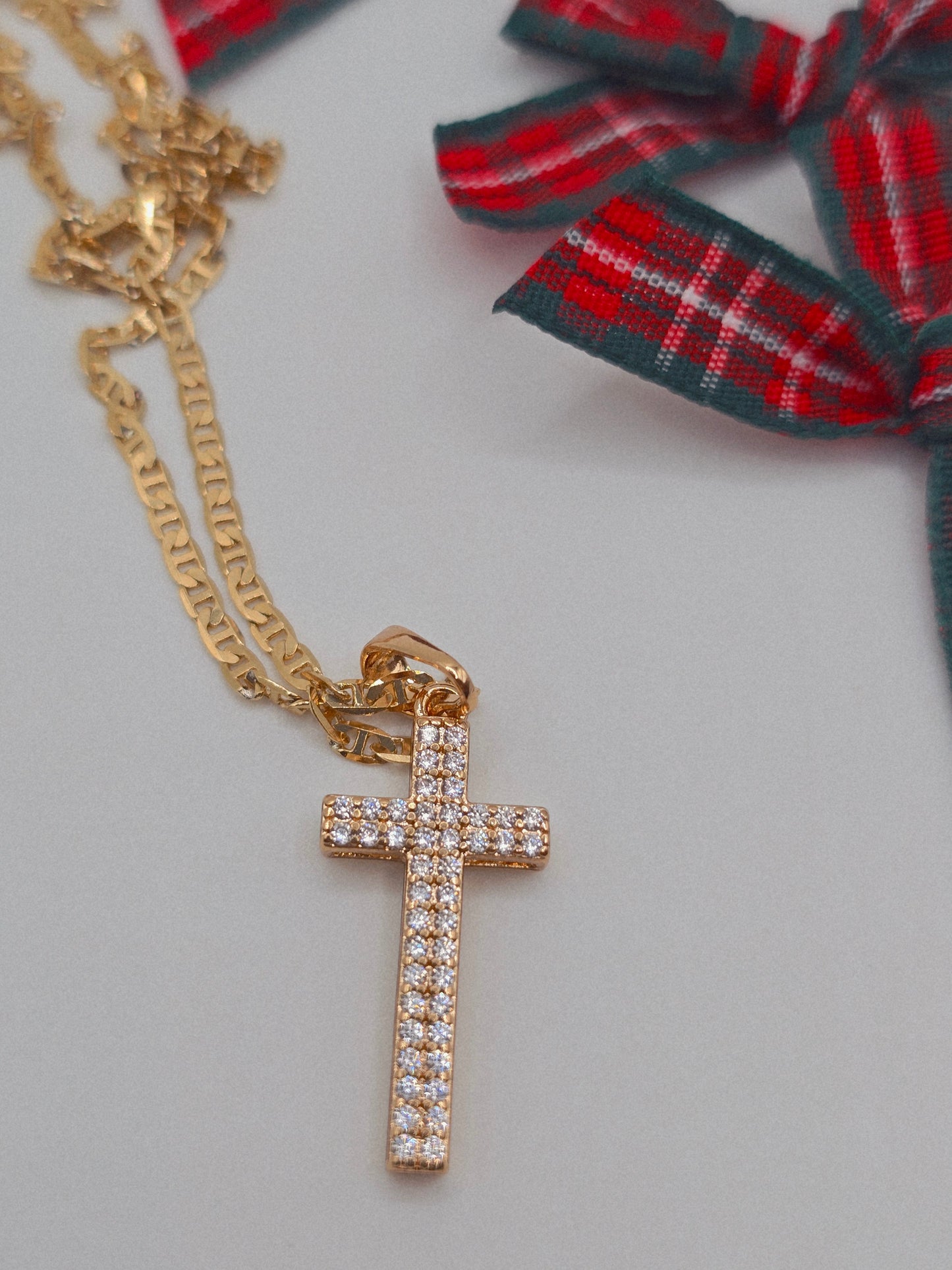 Crystal cross 14K gold filled Cadena en Oro Brasilero diseno de cruz con zirconia