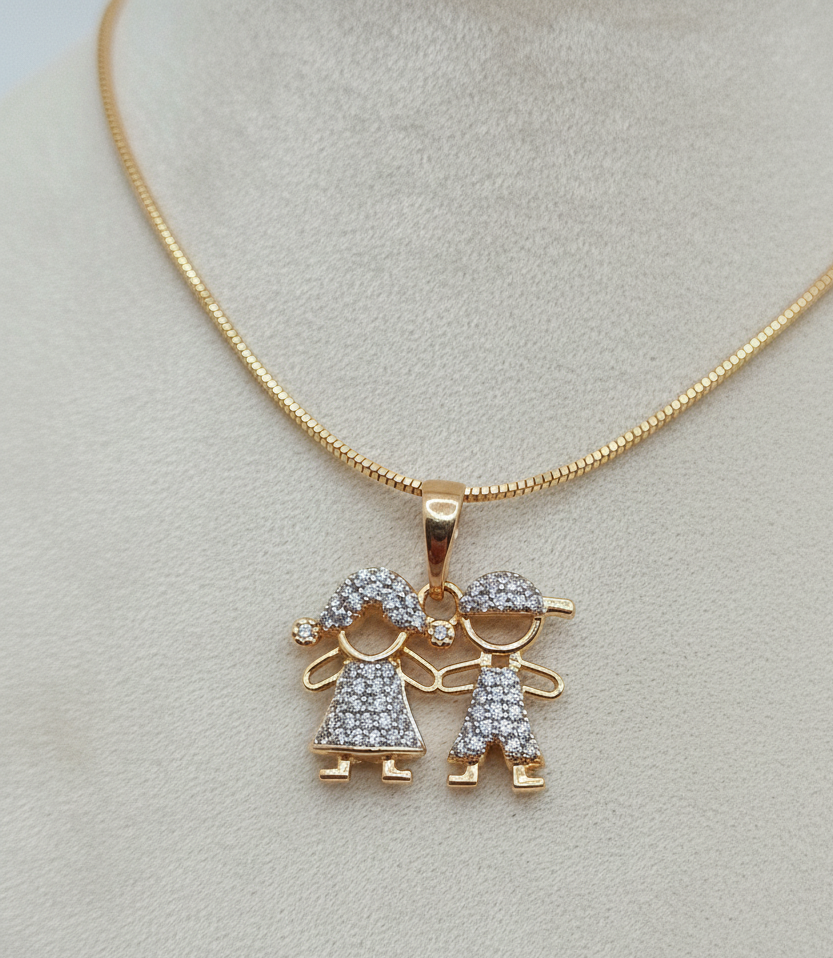 Oro Brasilero 14K Gold Filled Boy & Girl Necklace with 2mm Chain and Crystal Eyes 16Dijes de niño y niña